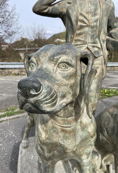 Chasseur et ses deux chiens, statue de parc en bronze à patine verte-9