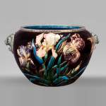 Théodore Deck, Vase aux fleurs et aux papillons, v. 1880