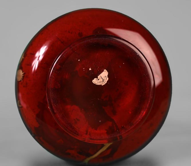 BACCARAT - Paire de vases de forme bouteille perse rubis, vers 1880-6