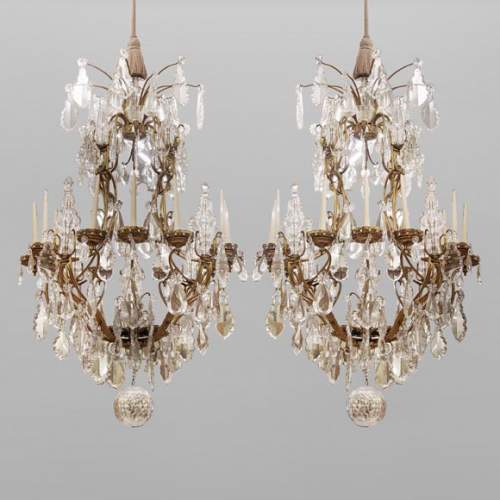 Paire de lustres modernes à cristaux, modèles de Versailles