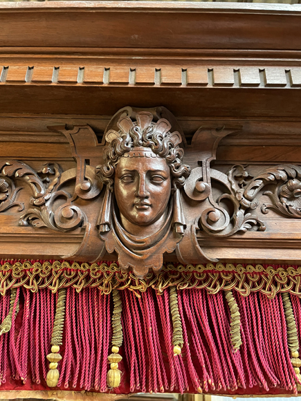 Jean-Paul MAZAROZ (1823-1900), lit à baldaquin néo-Renaissance en noyer sculpté-10