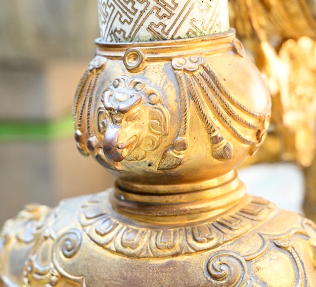 ESCALIER DE CRISTAL (d'après), pendule japonisante dite « Gong » en bronze doré et émail, aux éléphants et dragons-16