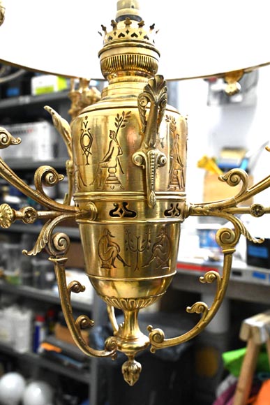 Lustre égyptomania en bronze doré, verre opalin-3