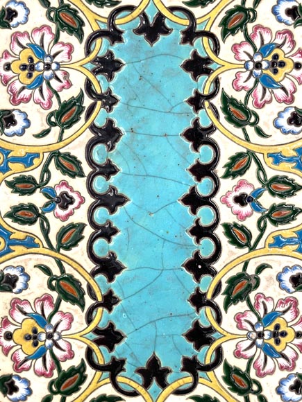 MARTIN-BREY, Table japonisante au plateau en faïence émaillée-3