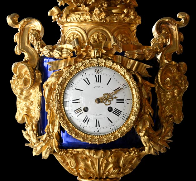 MARQUIS Louis-Auguste, Garniture de cheminée de style Louis XVI en bronze doré et scagliola-6