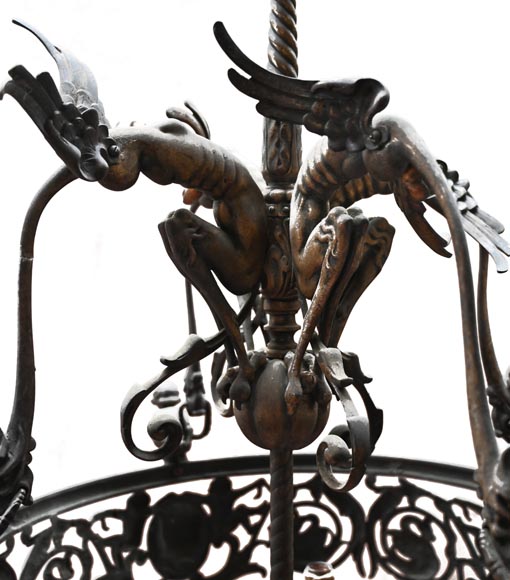 Lustre néo-Renaissance en bronze avec des monstres-1