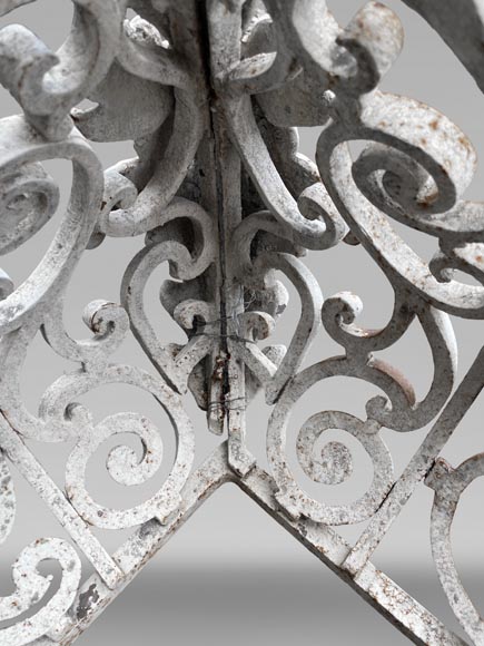 Grande Rampe de Balcon Galbée en Fonte de Fer, Époque Napoléon III Grande Rampe de Balcon Galbée en Fonte de Fer, Époque Napoléon III-1