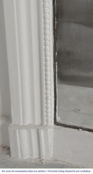 Trumeau de style Louis XVI décoré d'un arc fleuri-4