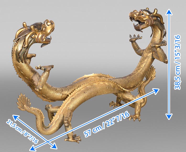 Présentoir d’apparat d’époque Qianlong (1736-1795) en forme de dragon, bronze doré, émail champlevé-7