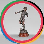 L et F MOREAU (d'après), « Joueur de football », statuette en régule patiné à deux tons