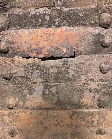 Plaque de cheminée ancienne en fer forgé assemblé-4