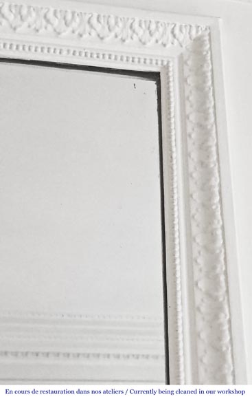 Trumeau de style Louis XVI décoré d'une frise de fleur-3