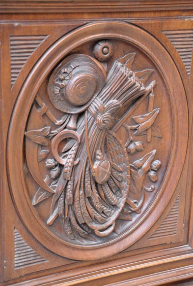 Grand buffet vitré d’époque Napoléon III au décor agreste Grand buffet vitré d’époque Napoléon III au décor agreste-2