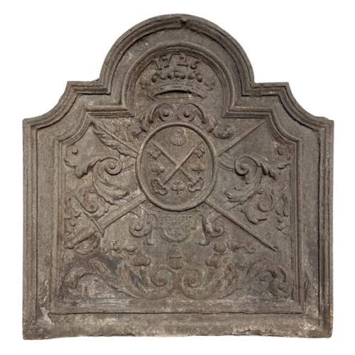 Plaque de cheminée datée 1726, aux armes de Robin de La Tremblaye.