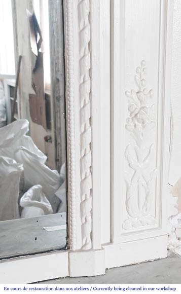 Trumeau de style Louis XVI aux instruments de musique-5