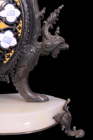 BOYE Charles, Pendule de table à décor orientaliste-6