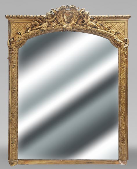 Trumeau richement doré de style Napoléon III, décoré de puttis Trumeau richement doré de style Napoléon III, décoré de puttis-0