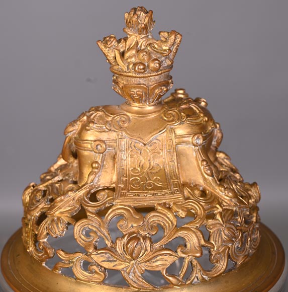 L’Escalier de Cristal (att. à), Coupe aux coloquintes, cristal et bronze doré-6