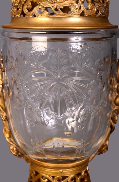 L’Escalier de Cristal (att. à), Coupe aux coloquintes, cristal et bronze doré-7