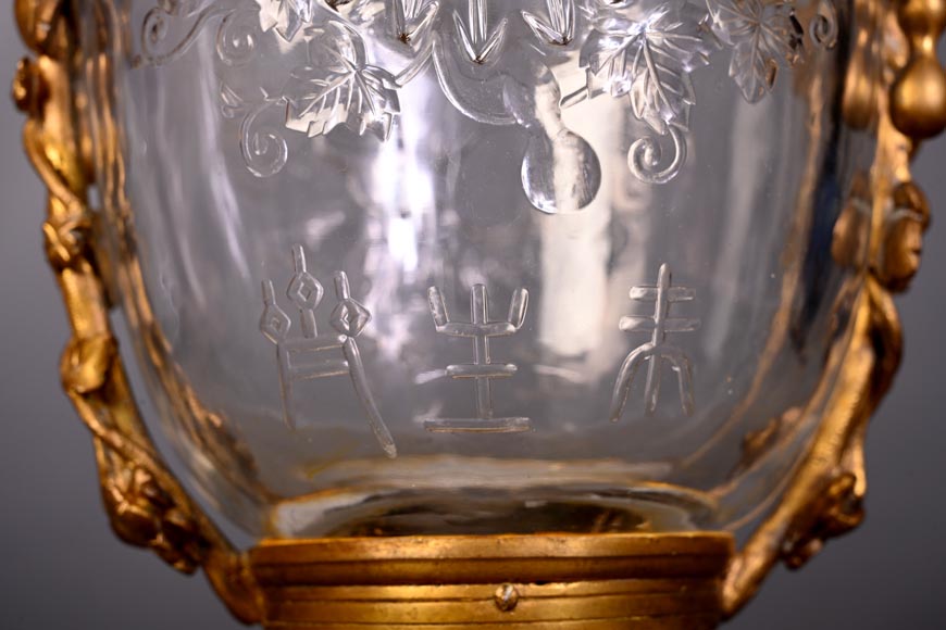L’Escalier de Cristal (att. à), Coupe aux coloquintes, cristal et bronze doré-8