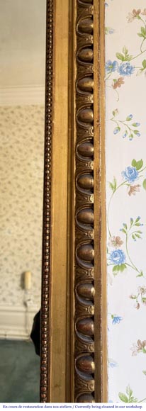 Trumeau de style Louis XVI décoré d'une double couronne de laurier-5