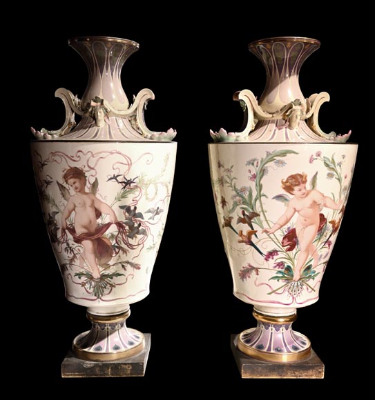 Manufacture de SÈVRES, Paire de vases Rhodes commandée par la Maison de l’Empereur Napoléon III-0