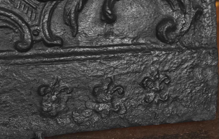 Plaque de cheminée du XVIIIe siècle à décor d'une chinoiserie-10