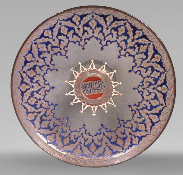 BROCARD Philippe-Joseph (dans le goût de) — Coupe sur pied en verre soufflé émaillé et doré à décor perso-islamique BROCARD Philippe-Joseph (dans le goût de) — Coupe sur pied en verre soufflé émaillé et doré à décor perso-islamique-0