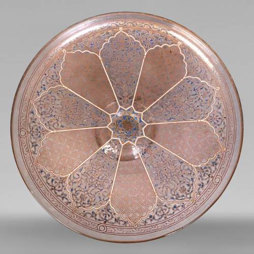 BROCARD Philippe-Joseph (dans le goût de) — Assiette en verre soufflé émaillé et doré à décor perso-islamique