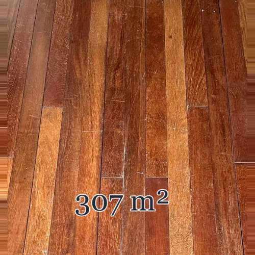 Lot de parquet de linéaire 307 m² en Merbau
