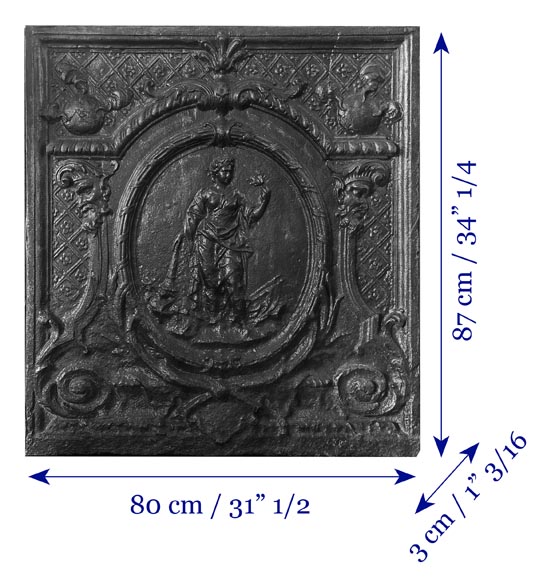 Plaque de cheminée décorée d'une allégorie du feu Plaque de cheminée décorée d'une allégorie du feu-9