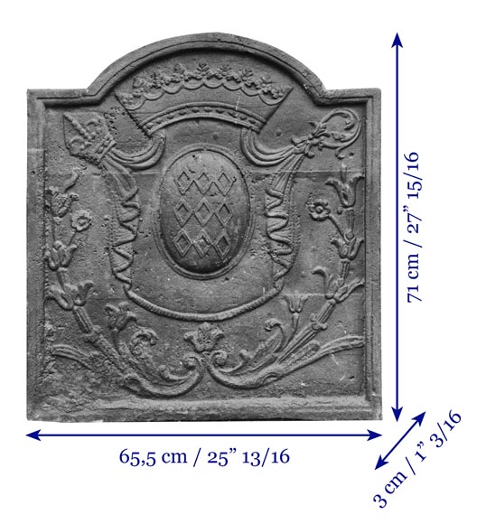 Plaque de cheminée aux armoiries géométriques Plaque de cheminée aux armoiries géométriques-10