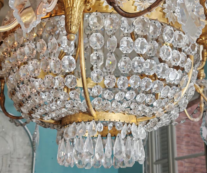 Lustre en bronze doré décoré de cristaux-9