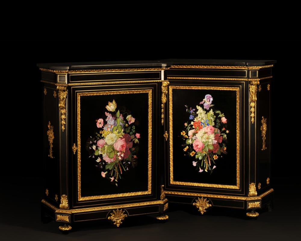 Julien-Nicolas RIVART (1802-1867) et Pierre-Joseph GUEROU - Paire de meubles d’appui à décor de bouquet en marqueterie de porcelaine-0