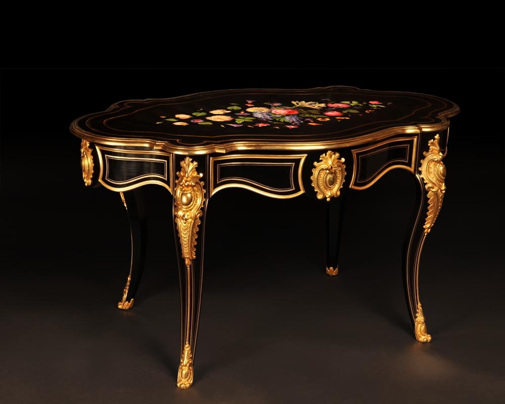 Julien-Nicolas RIVART (1802-1867) - Table de style Louis XV en poirier noirci à décor de marqueterie de porcelaine-0