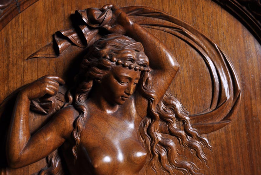 Egisto GAJANI - Très beau meuble bas de style Néo-Renaissance en noyer sculpté daté de 1876-3