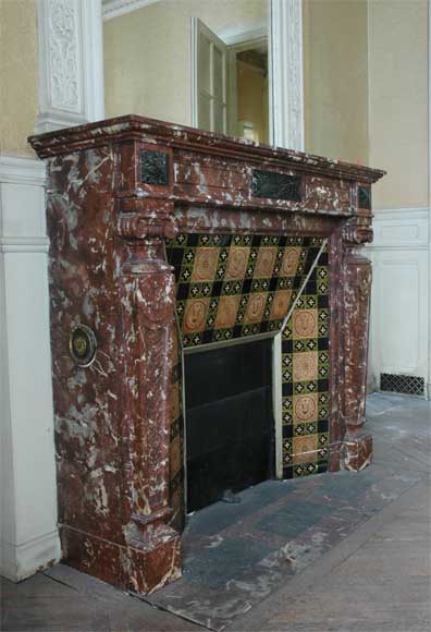 Cheminée ancienne de style Napoléon III en marbre Rouge du Nord-2