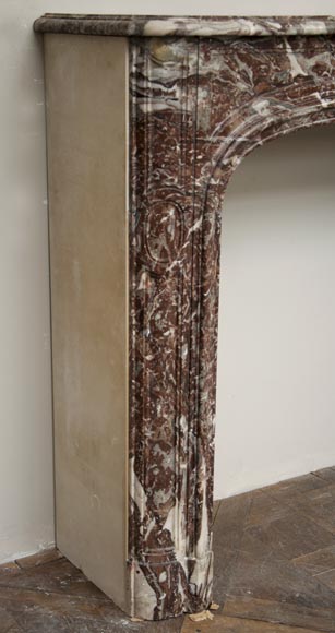 Cheminée ancienne d'époque Régence en marbre de Rance du XVIIIè siècle-2