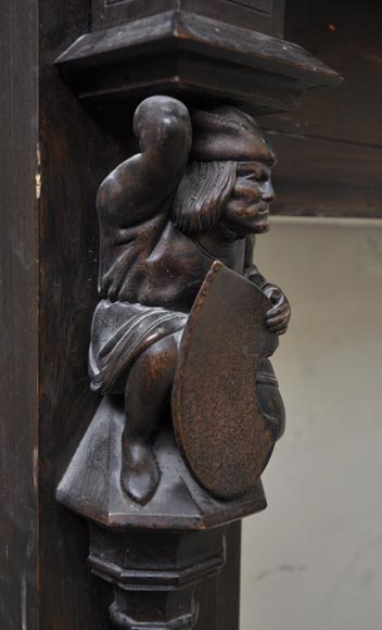 Cheminée ancienne en bois de style Néo-Gothique à décor de troubadours-2