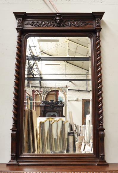 Grande cheminée en chêne de style Louis XIII avec trumeau à miroir-1