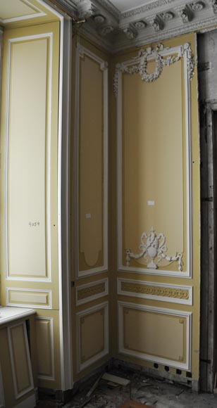 Très belle pièce de boiserie de style Louis XVI provenant de l'Hôtel de Crillon, Paris-13