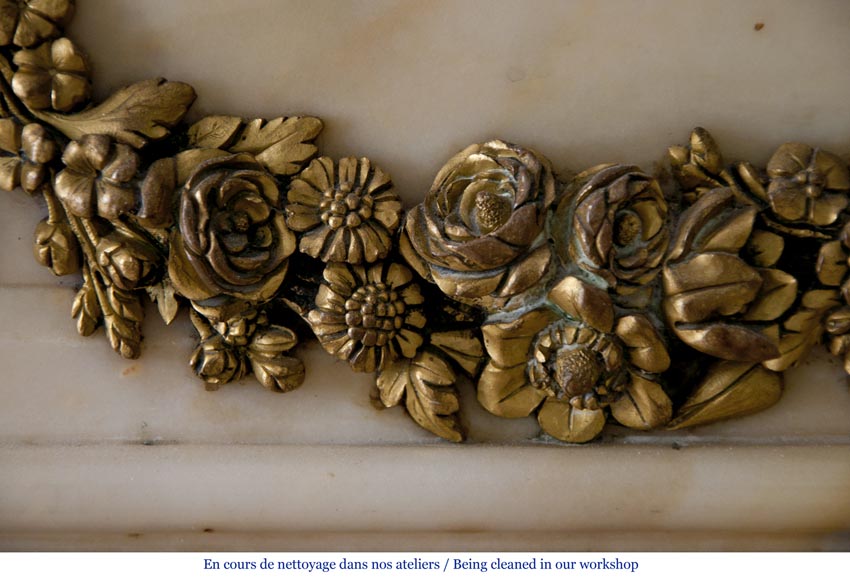 Très belle cheminée ancienne de style Louis XVI en marbre Panazeau à ornements de bronze doré-2