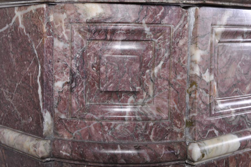 Belle cheminée ancienne de style Louis XVI à coins arrondis en marbre Violet de Villefranche-3