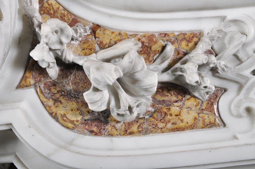 Exceptionnelle cheminée ancienne de la fin du XVIIIe siècle en marbres Statuaire et Brocatelle à putti-3
