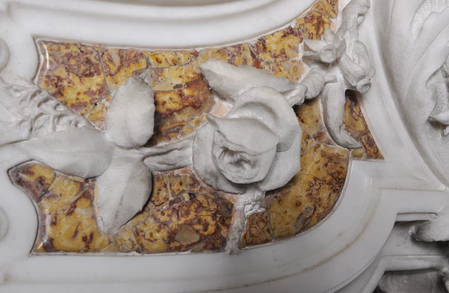 Exceptionnelle cheminée ancienne de la fin du XVIIIe siècle en marbres Statuaire et Brocatelle à putti-4