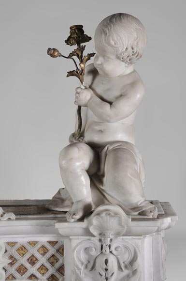 Exceptionnelle cheminée ancienne de la fin du XVIIIe siècle en marbres Statuaire et Brocatelle à putti-12