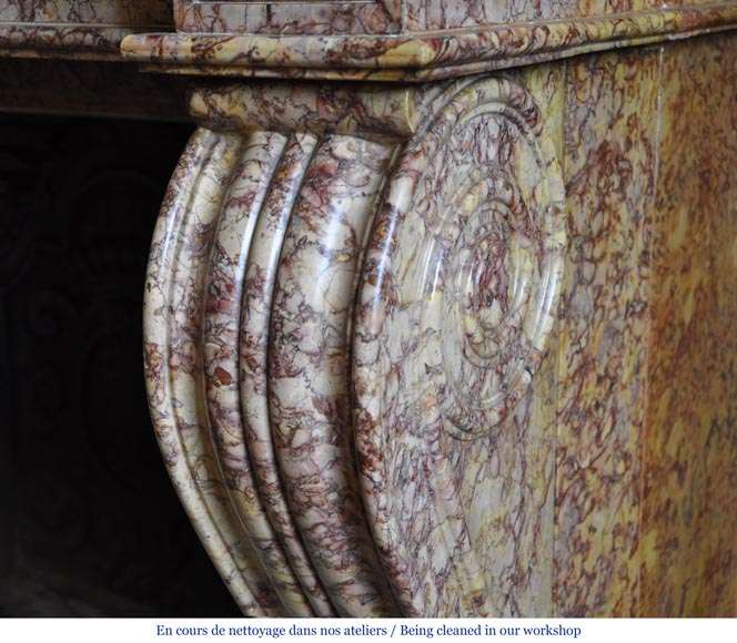 Belle cheminée ancienne de style Louis-Phillipe en marbre Brocatelle-9