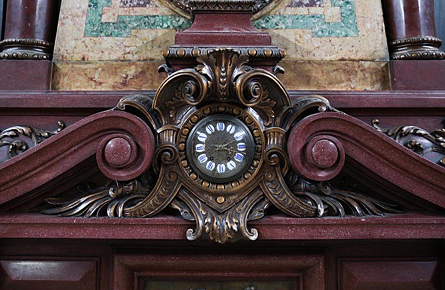 Rare pièce de boiserie Napoléon III en bois noirci avec sa cheminée monumentale en stuc à l'imitation du porphyre-4