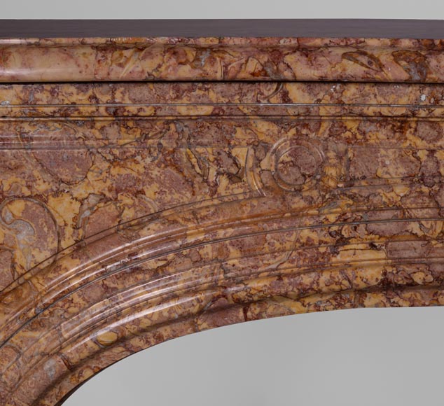 Cheminée ancienne d'époque Régence en marbre Brocatelle rose, XVIIIè siècle -4