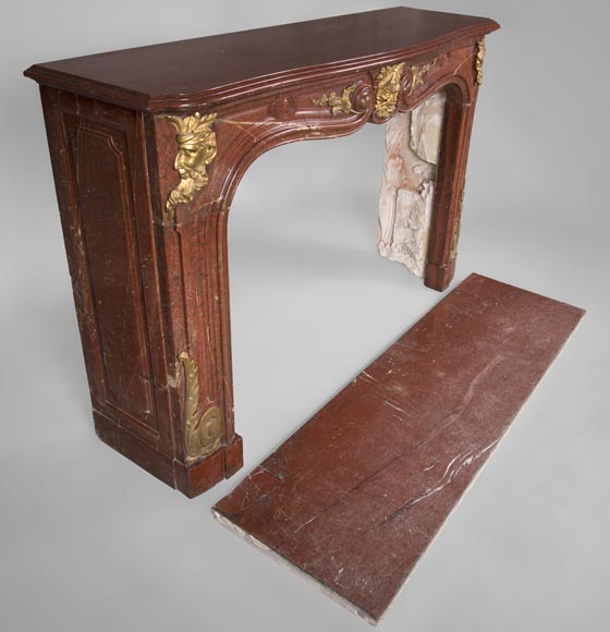 Cheminée ancienne d'époque Napoléon III en marbre Rouge Antique et ornements de bronze doré-5
